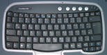 Ergonomie: ergonomisch geschwungene Tastatur