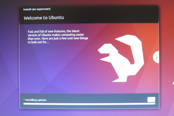 Installation Linux Ubuntu - Teil 3
Nachdem Name, Computername und Passwort eingestellt wurden beginnt die Installation, da wird auf einige Eigenschaften von Linux Ubuntu 16.04 hin gewiesen.
Bild 1