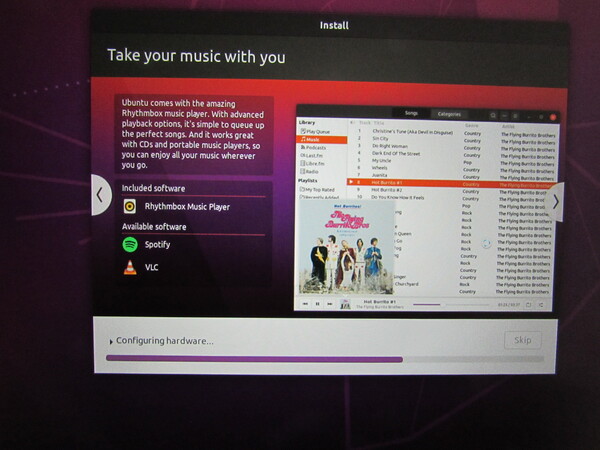 Was ist während der Installation von Ubuntu 20.04.1 zu sehen?
Hinweise auf VLC, Rythm Box Music Player, Spotify, Shotwell Photo Manager, GIMP, Shotcut Video Editor, Firefox, Thunderbird un Chromium.
Bild 2